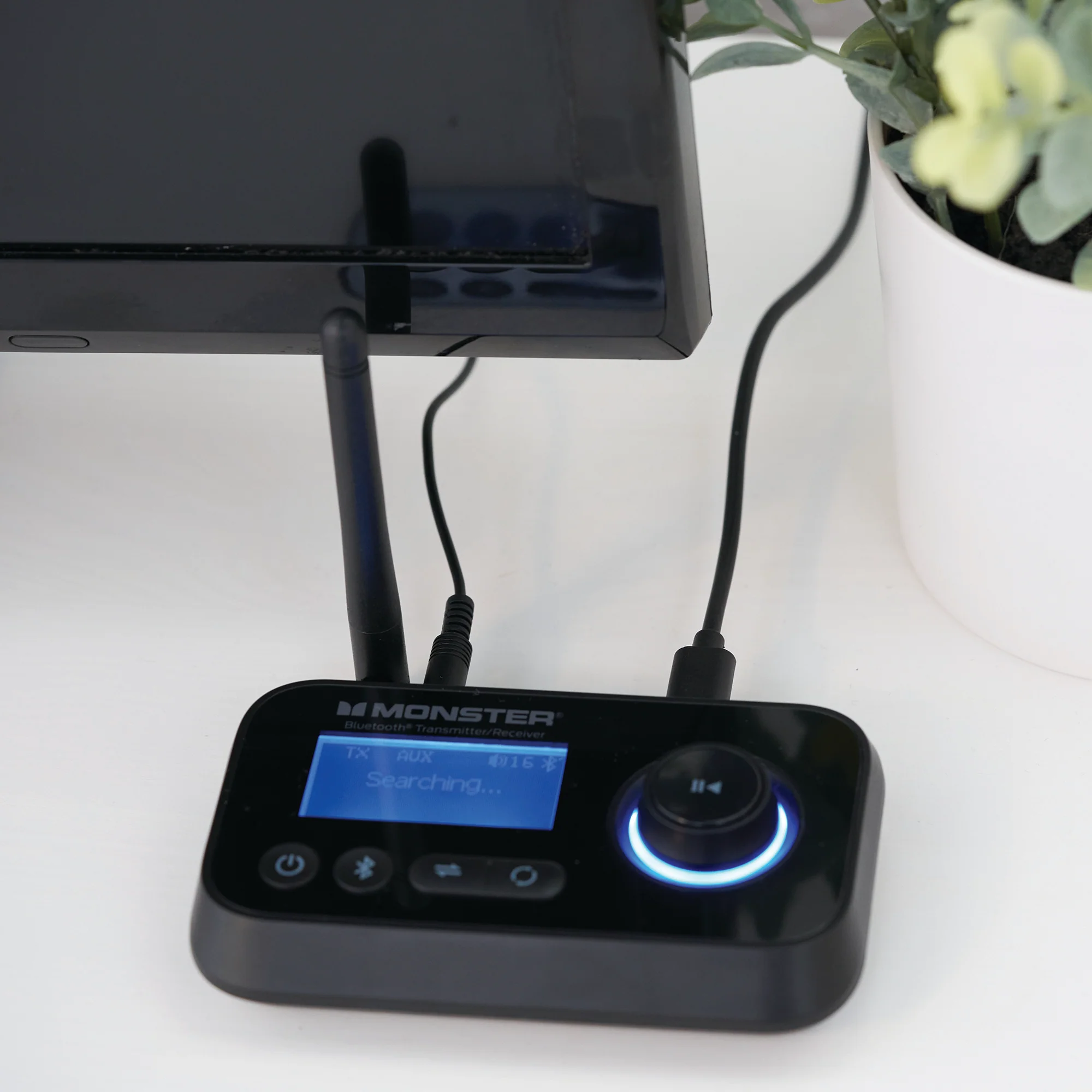 2 In 1 Bluetooth TV Transmitter Receiver, Make Non-Bluetooth Items Bluetooth - Image 2