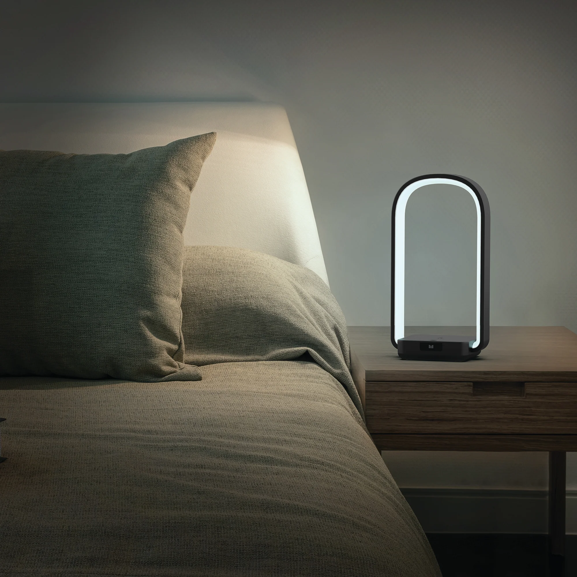 Wireless 10W Sound Reactive LED Arc Light Lamp Charging Station, Remote Control - Image 9